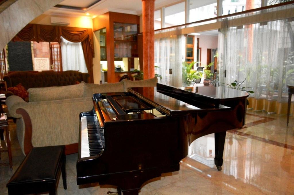 Pesona Guest House Jakarta Cilandak  Zewnętrze zdjęcie